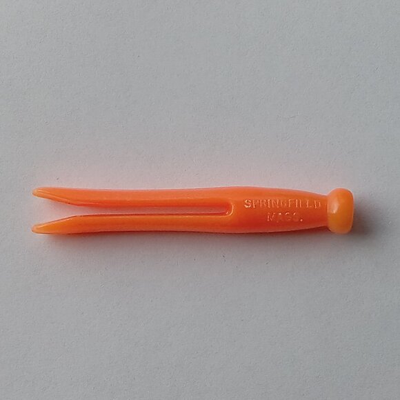 🎯 10 for $12 / Tucker Toys Miniature Doll Accessory Orange Clothespin - Picture 2 of 11